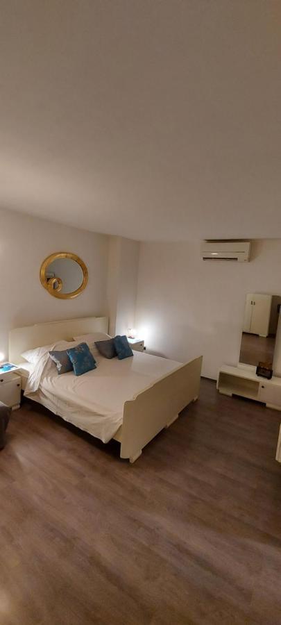 Nona Marija Apartment โรวีน ภายนอก รูปภาพ